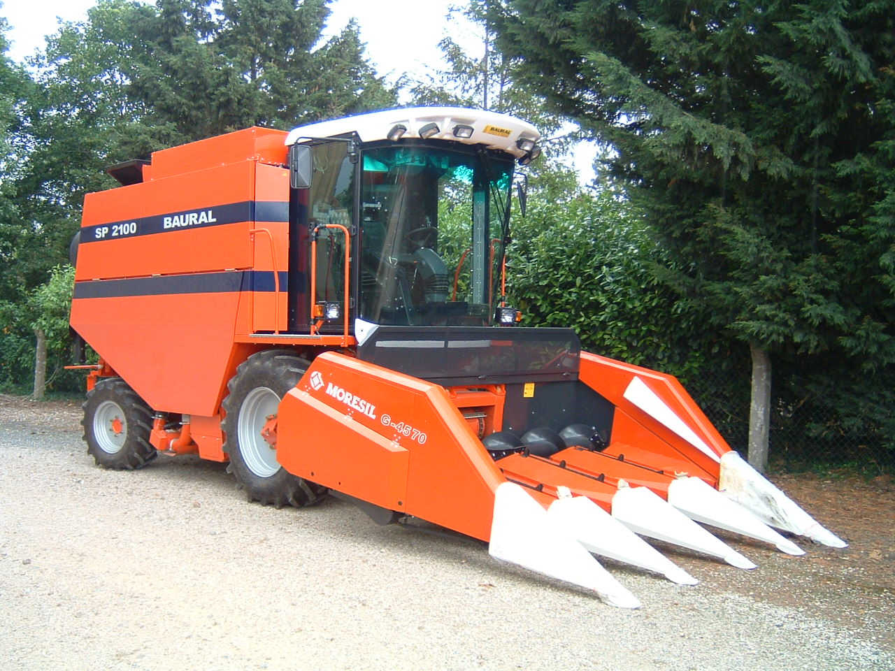 Moissonneuse batteuse SP2100